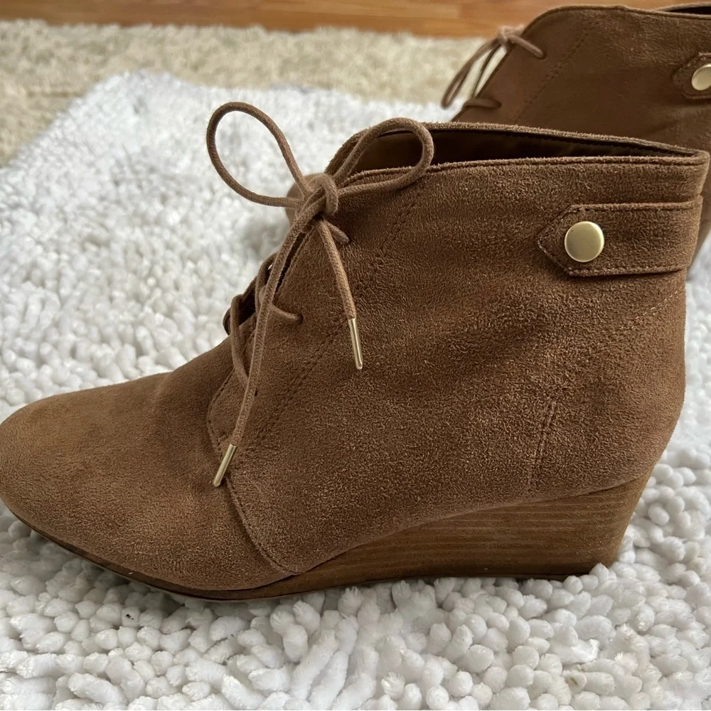 Dr. Scholl’s Dynasty Ankle Booties Brown Lace Up Wedge Heel Size 8.5 Comfort